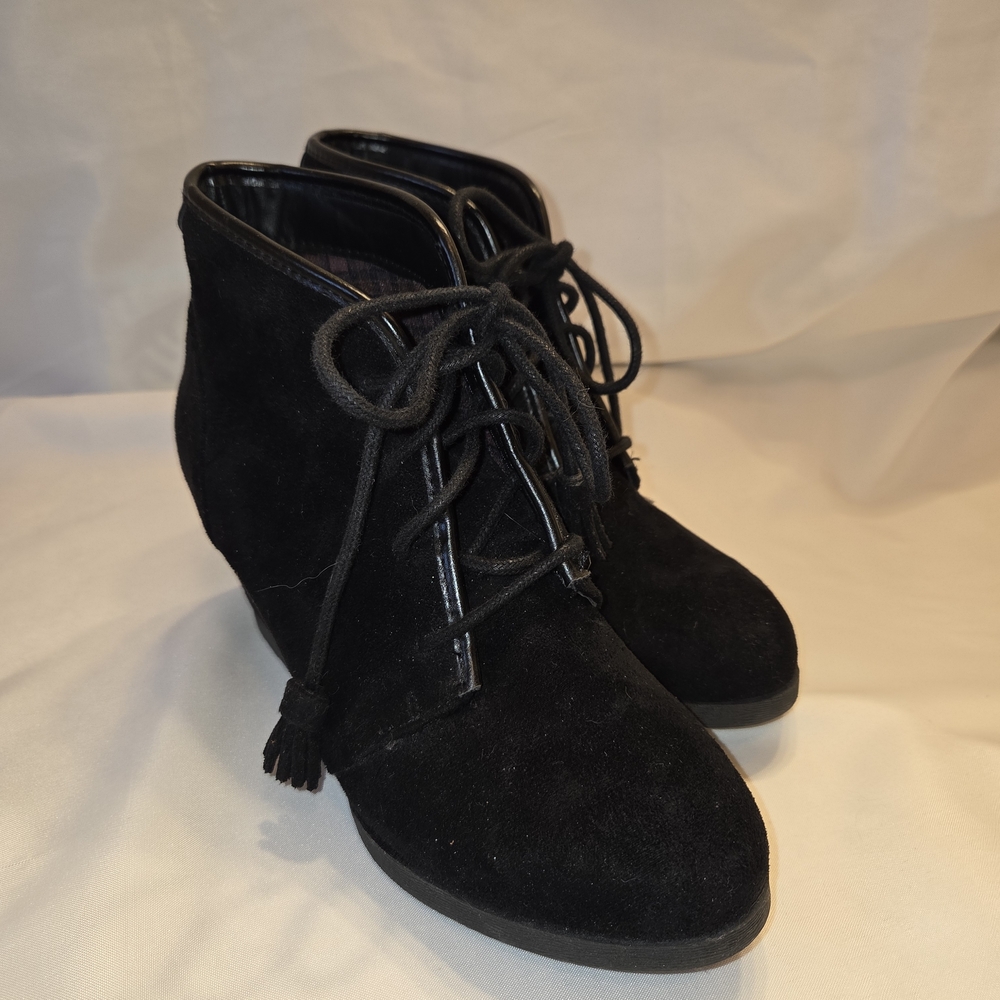 Madden Girl Black Lace Up Boots